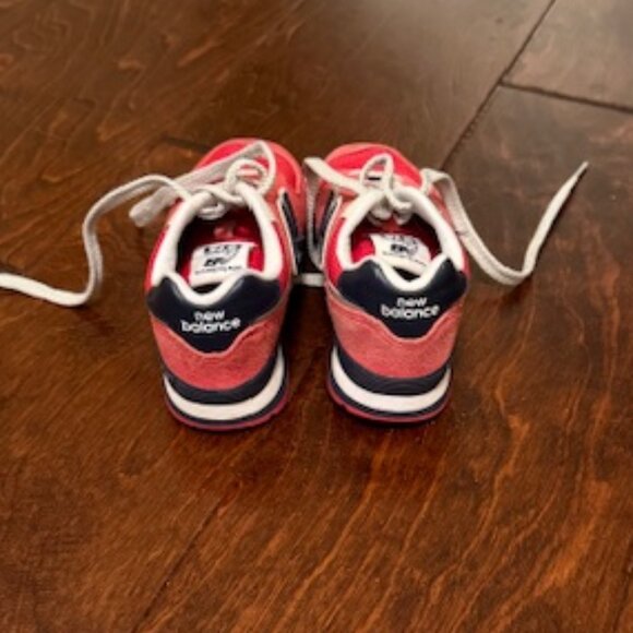 New Balance 574 Sneaker 11.5 - Picture 2 of 4